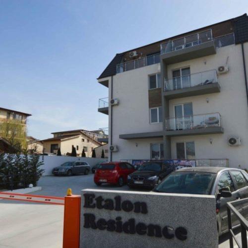 Etalon Airport Apartments Отопени Экстерьер фото